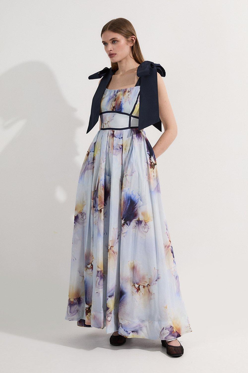 Plus Size Trailing Floral Woven Plunge Maxi Dress | Karen Millen