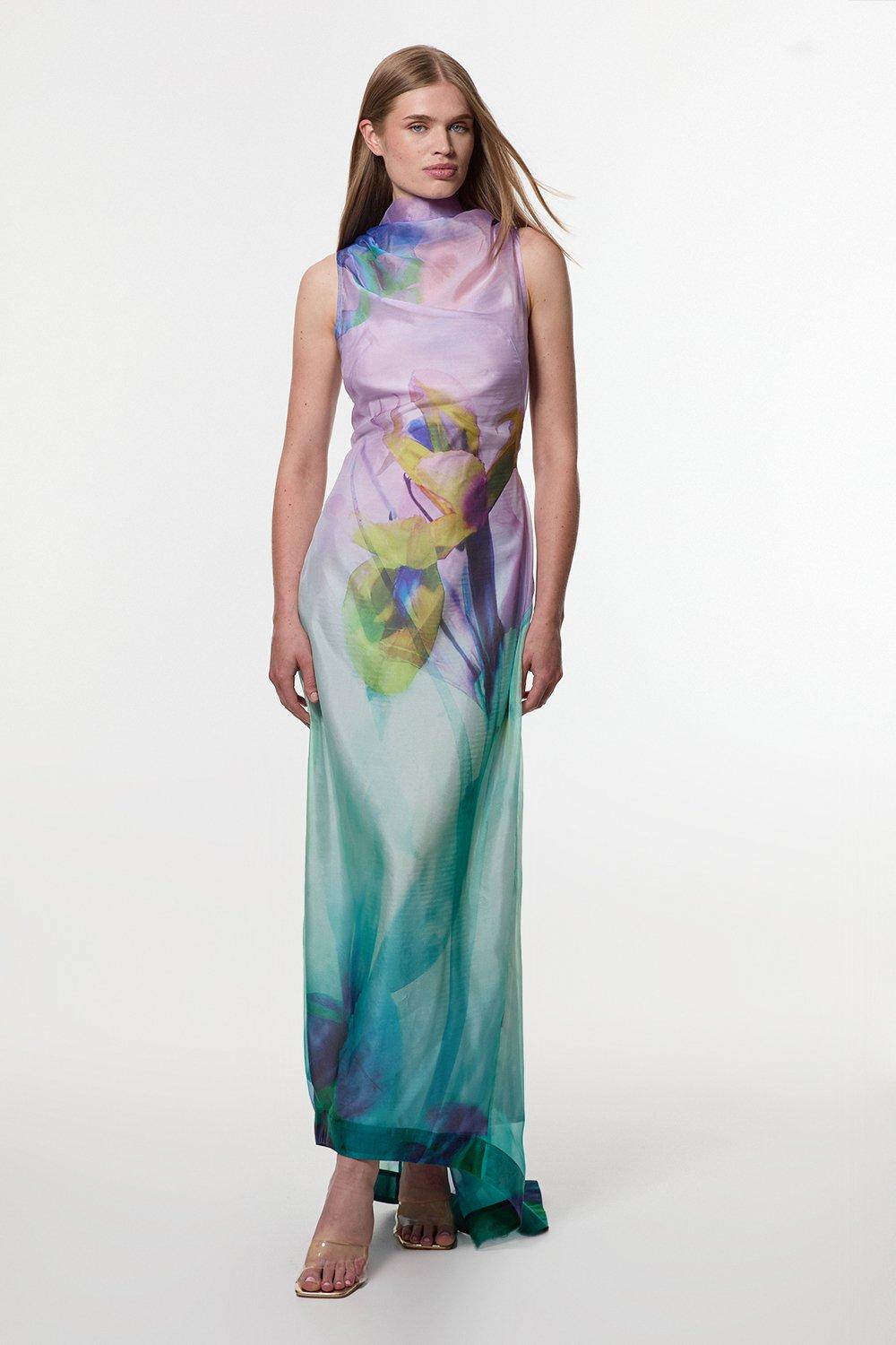 Petite Trailing Floral Woven Plunge Maxi Dress | Karen Millen