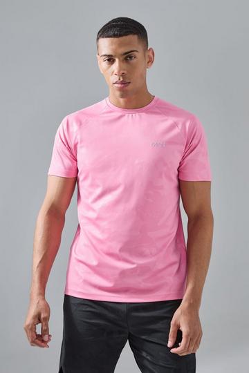 Man Active Camo Raglan Performance T-shirt pink