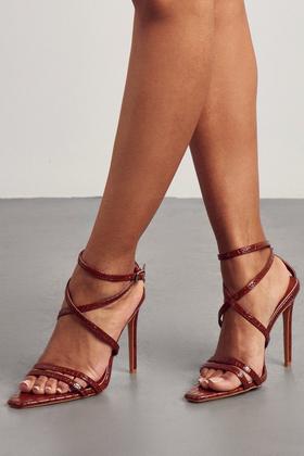 Padded Thong Detail Strappy Heel