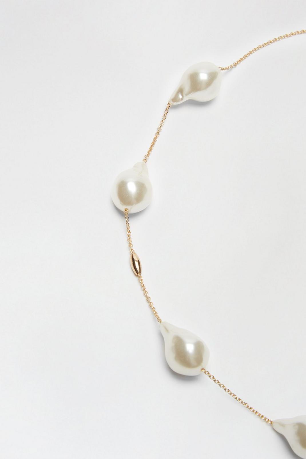 128 Pearl Drop Gold Necklace image number 2