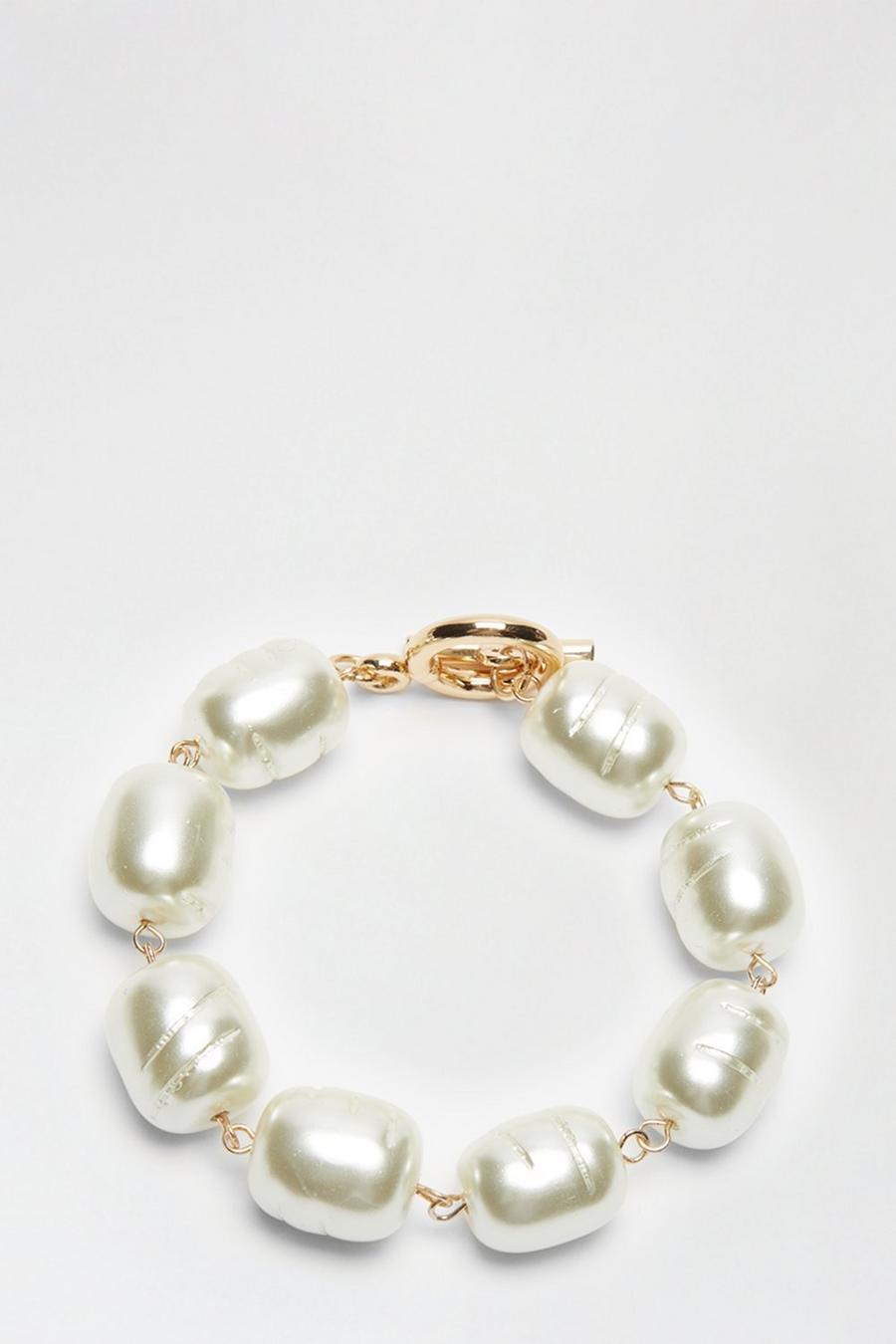 Pearl Toggle Bracelet