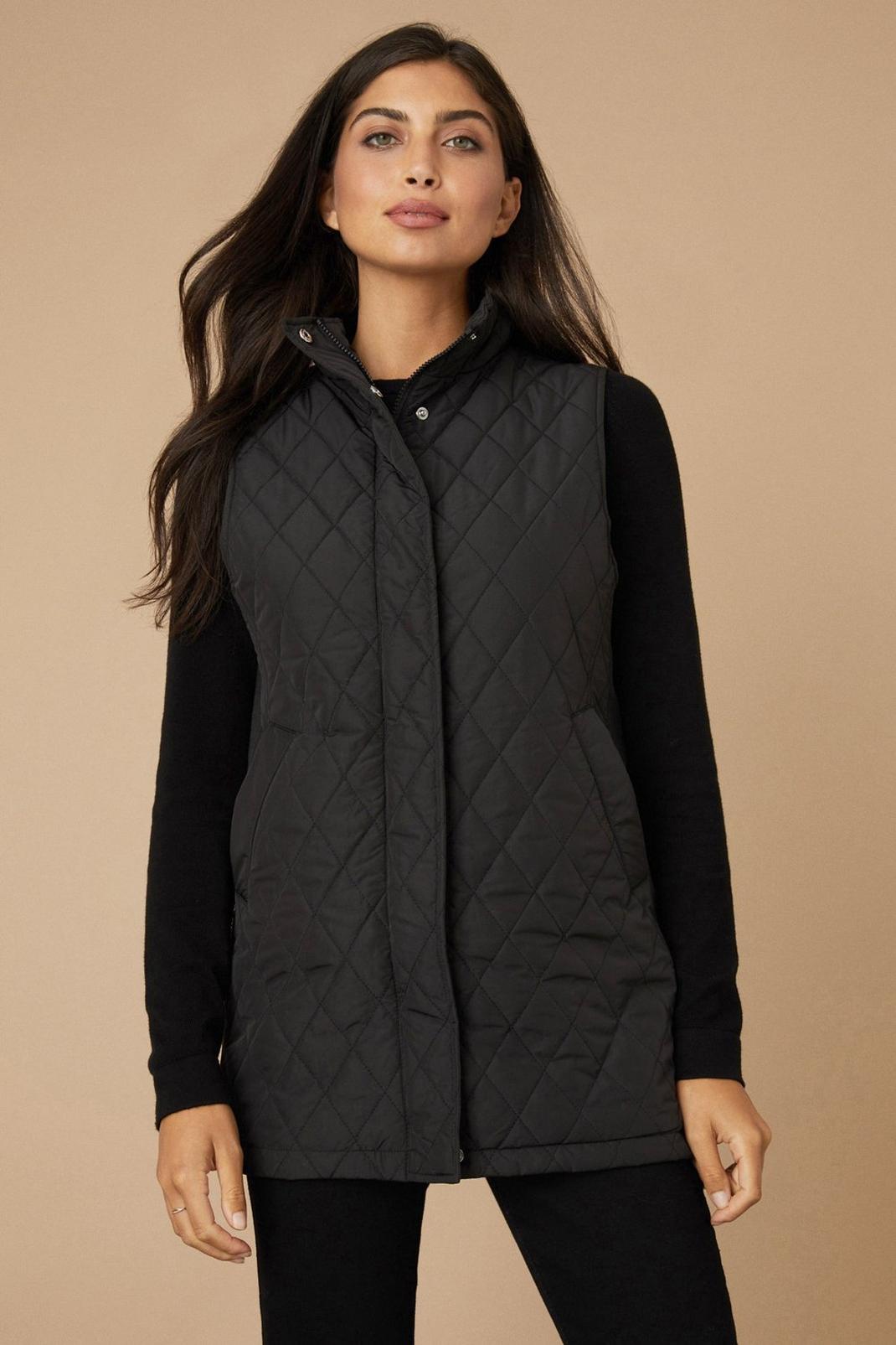 Black Padded Quilted Gilet image number 1