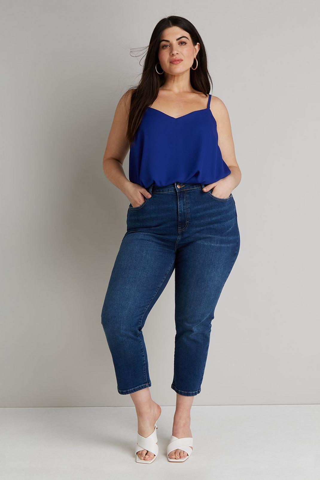 Mid wash Curve Demi Cropped Straight Jeans image number 1