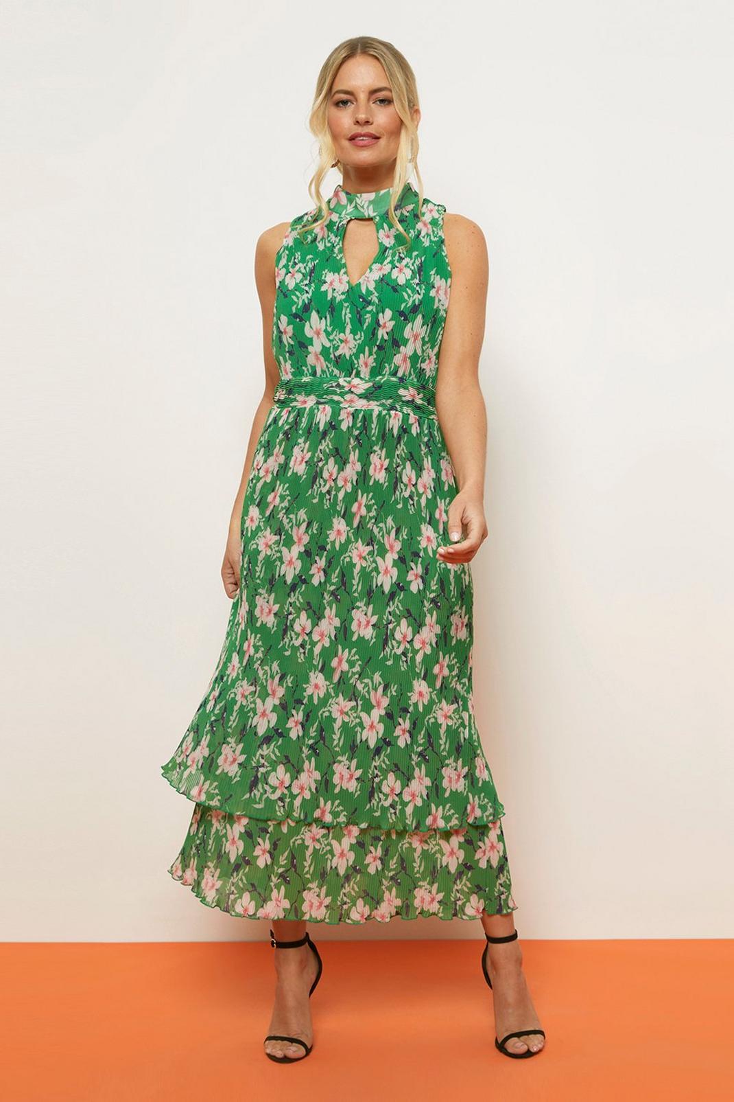 Green Floral Pleated Halter Neck Layer Dress image number 1
