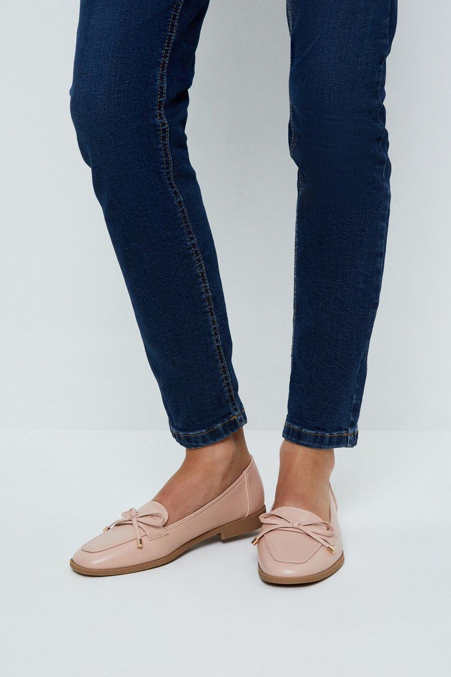 Leaf Bow Detail Loafers