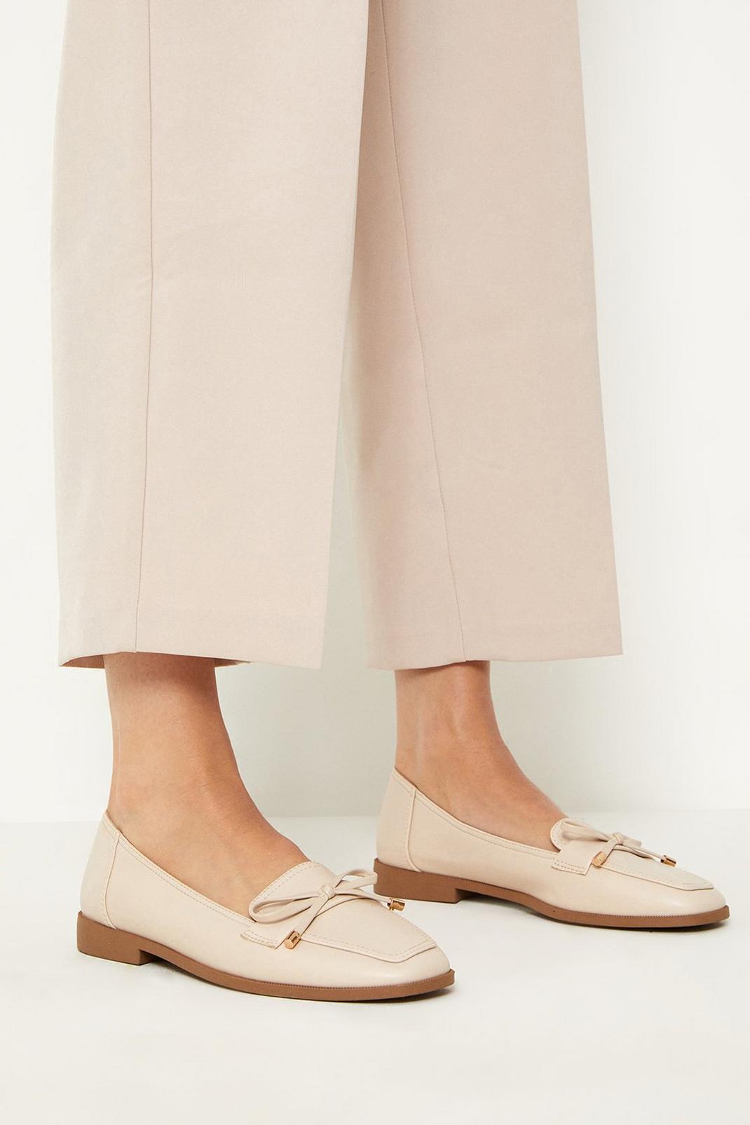 Cream Leaf Bow Detail Loafers image number 1