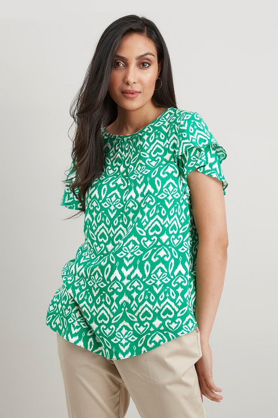 Green Petite Geo Printed Shell Top image number 1