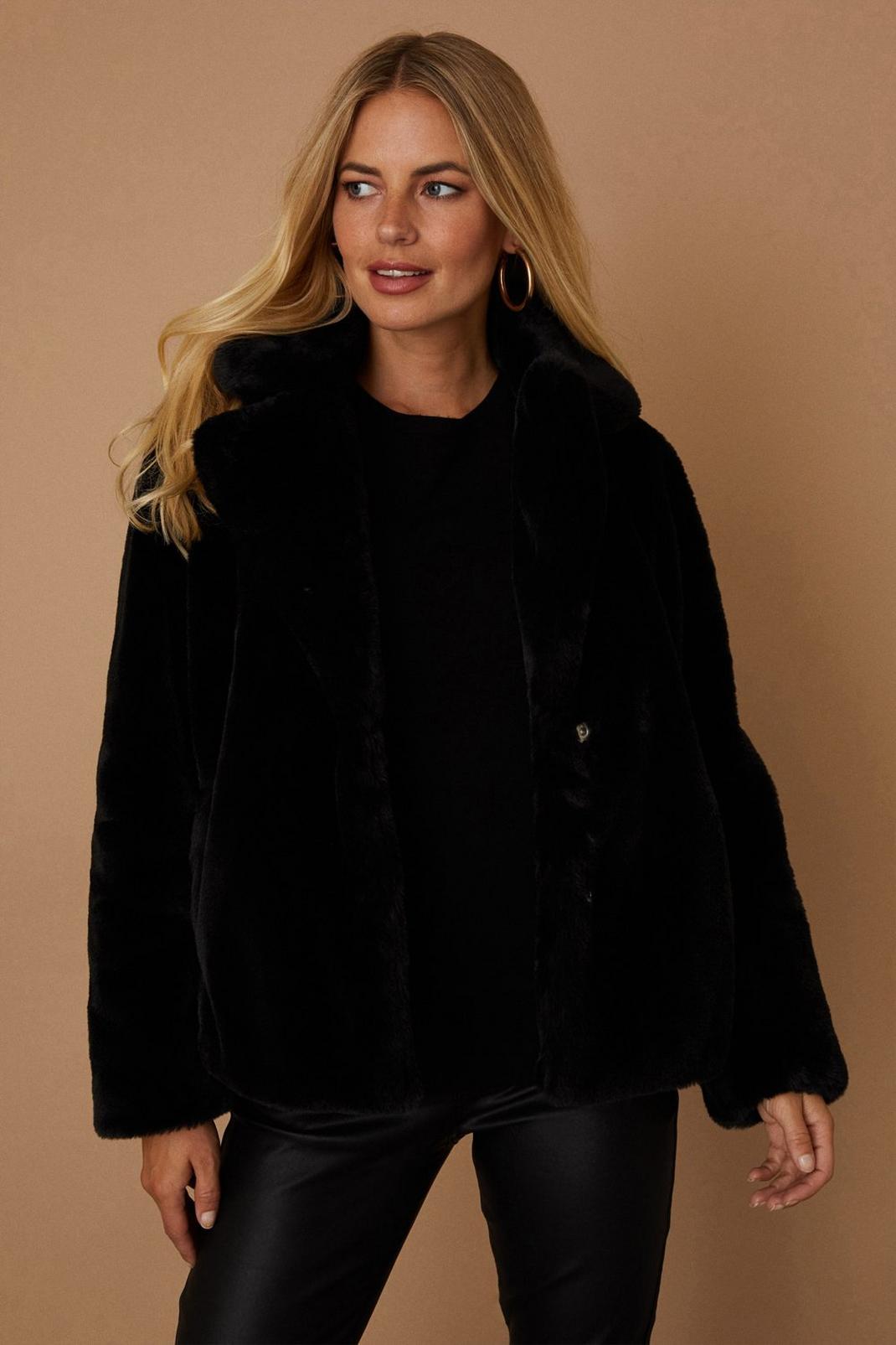 Petite Black Faux Fur Plush Short Coat image number 1