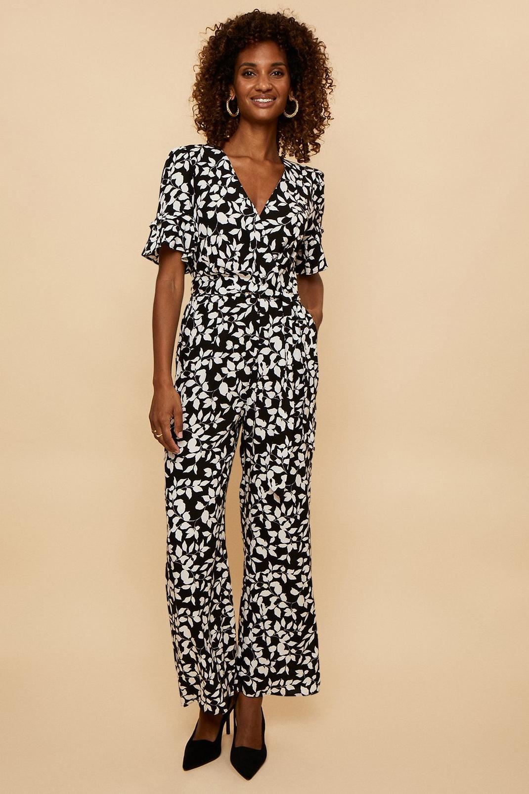 Neutral Abstract Printed Front Belted Jumpsuit image number 1