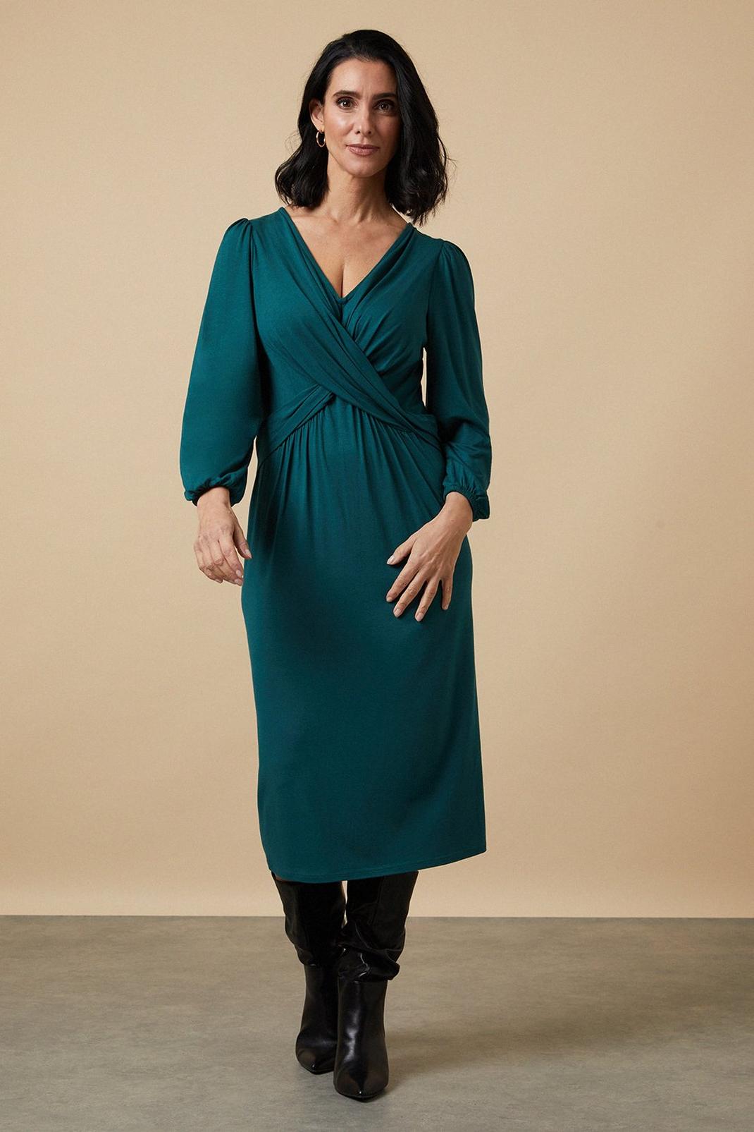 Forest Petite Plain Green Twist Front Jersey Dress image number 1