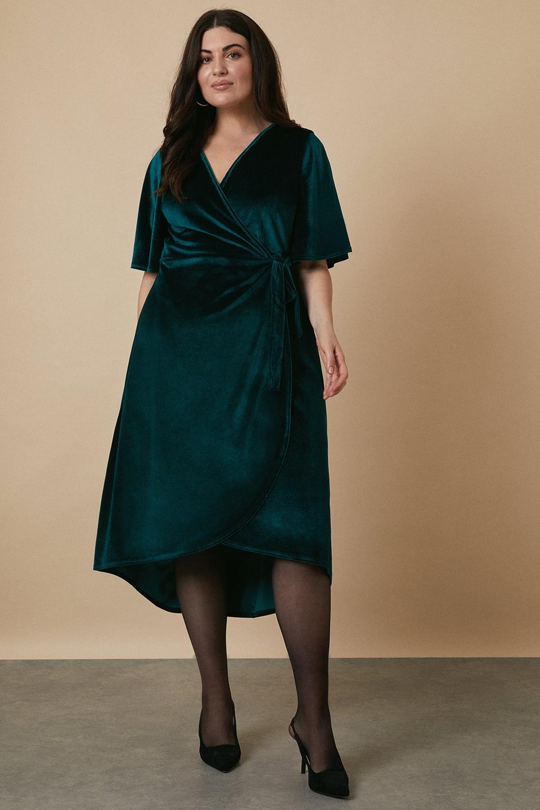Emerald Curve Velvet Wrap Midi Dress image number 1