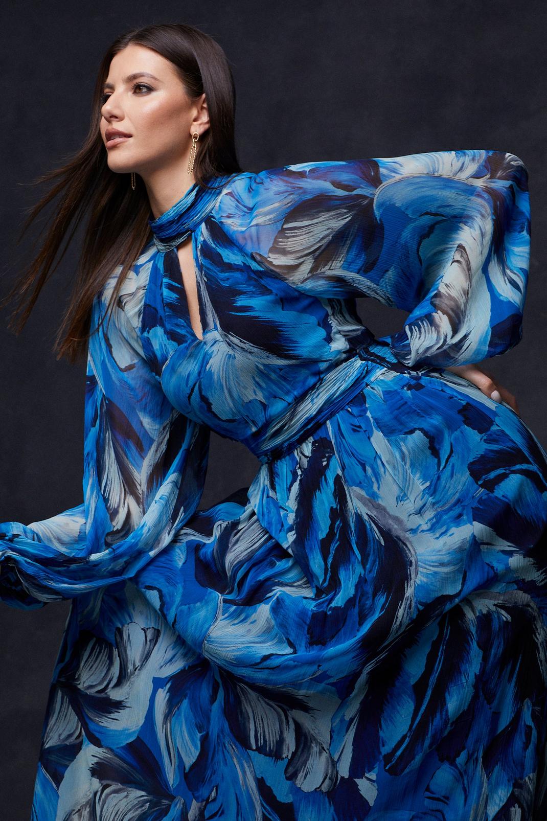 Blue Feather Print Tie Back Midi Dress image number 1