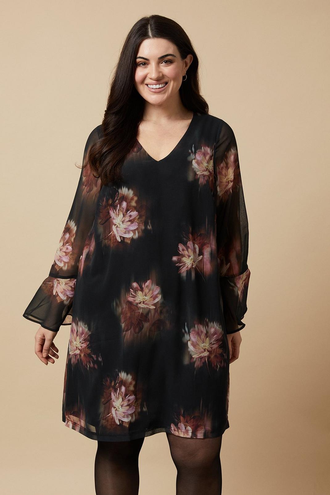 Black Curve Blurred Floral Ruffle Sleeve Shift Dress image number 1