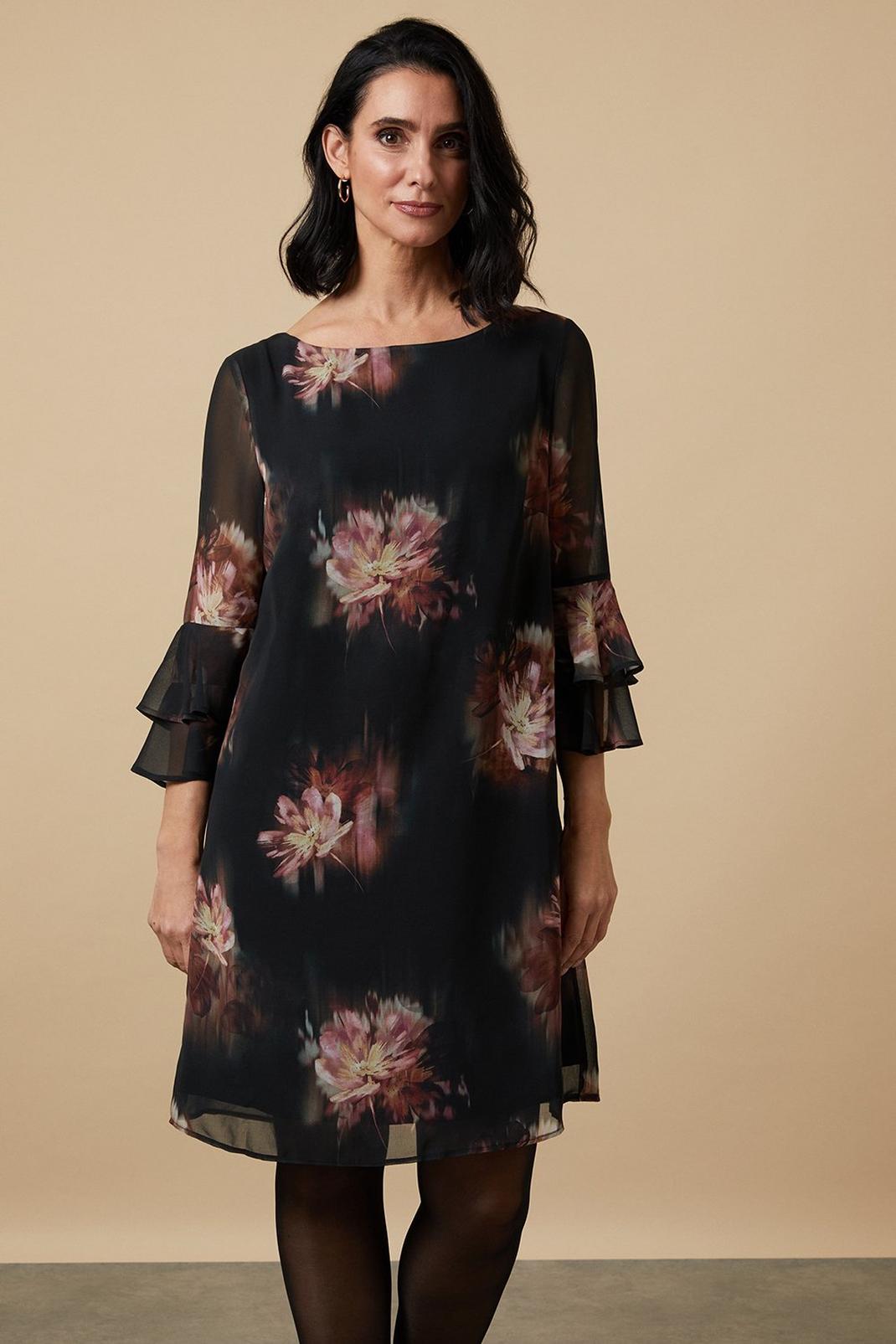 Black Petite Blurred Floral Ruffle Sleeve Shift Dress image number 1