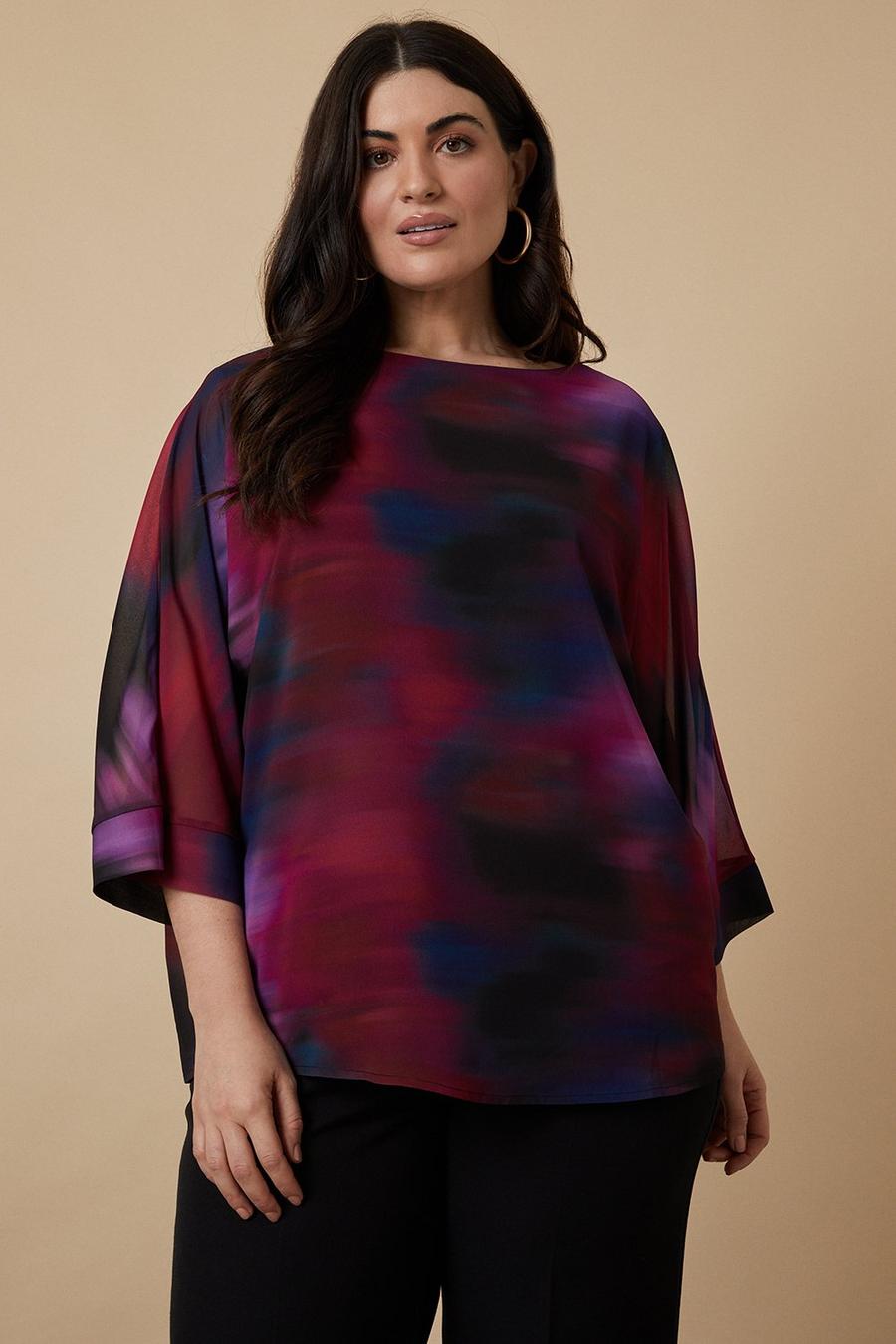 Curve Berry Ombre Overlayer Top