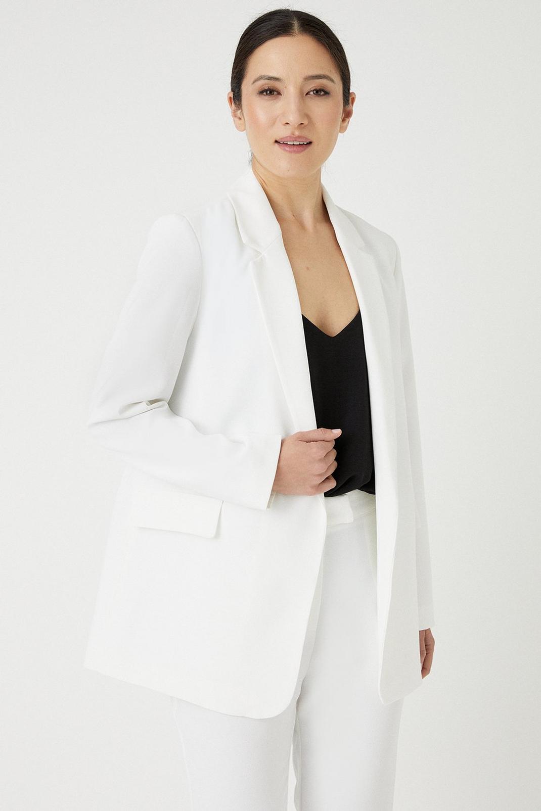 White Relaxed Blazer image number 1