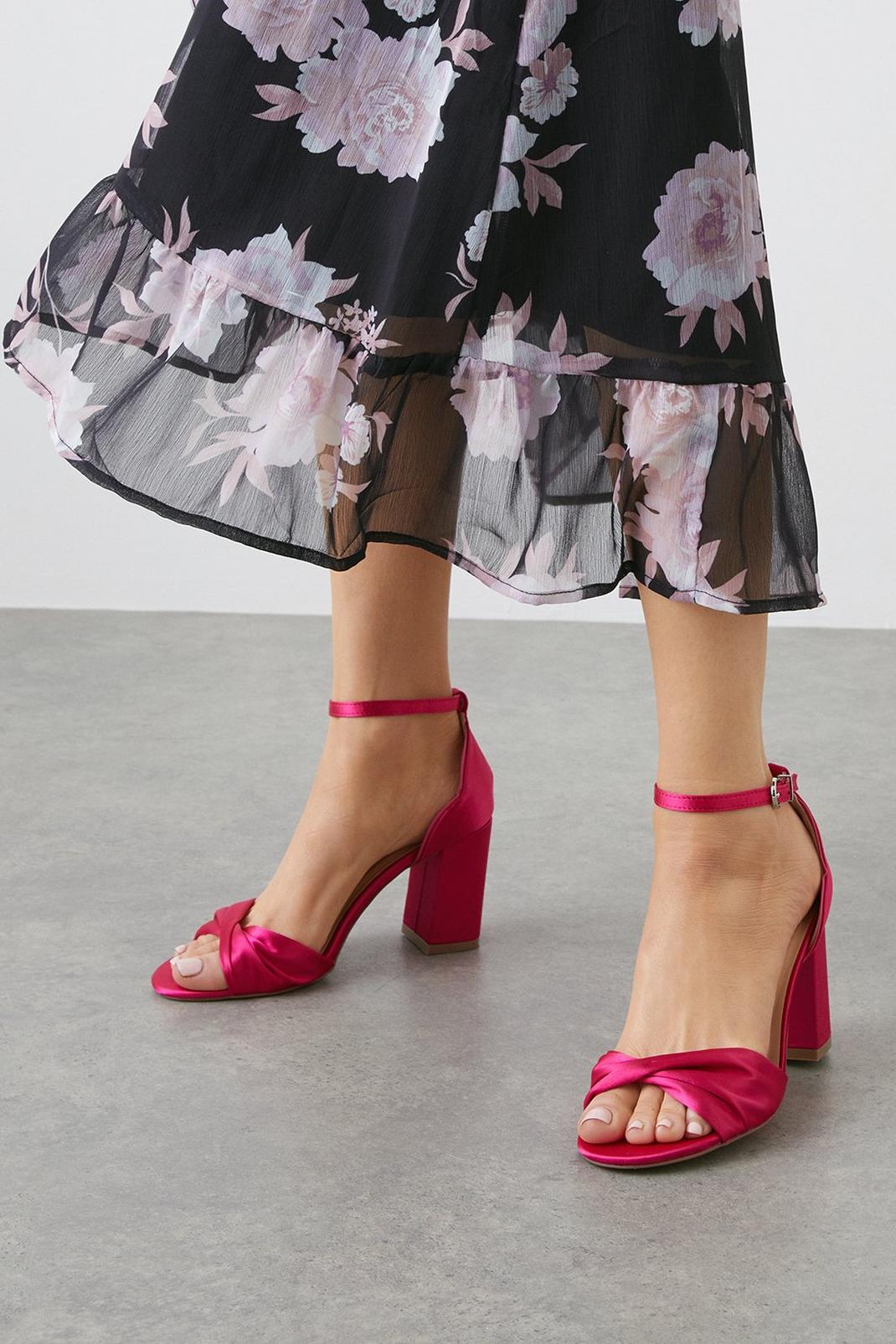 Hot pink Wide Fit Carla Soft Twist Detail Block Heeled Sandals image number 1