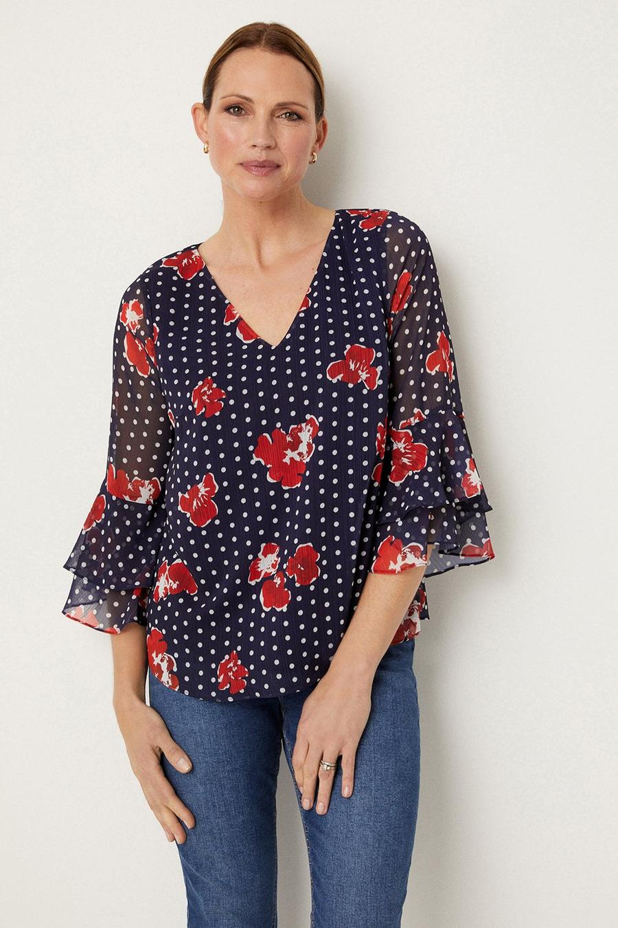 Red Spot Floral Flute Sleeve