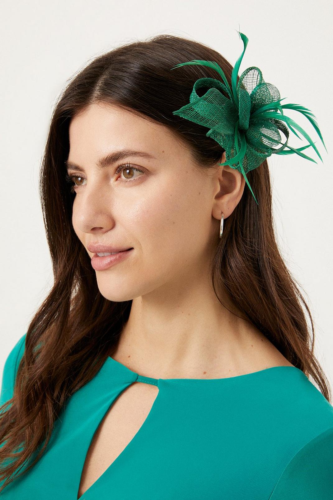 Green Flower And Feather Detail Fascinator image number 1