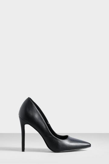 Pointed Court Shoes black