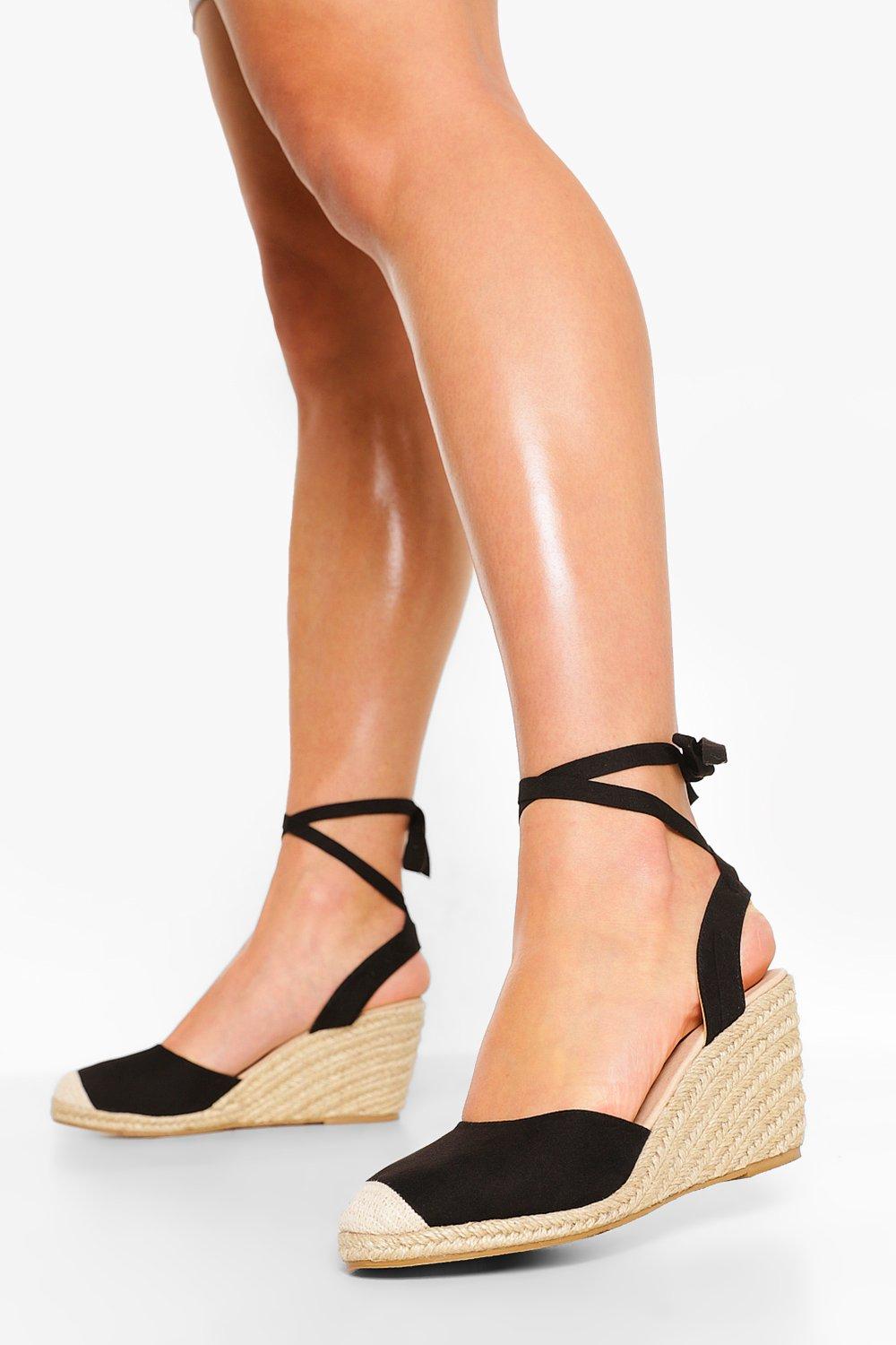 Boohoo hot sale black wedges