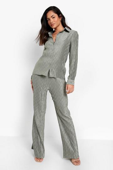 Premium Textured Plisse Wide Leg Trousers khaki