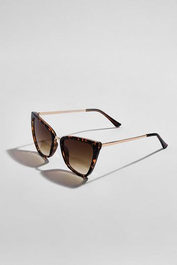 Thin Cat Eye Sunglasses cream