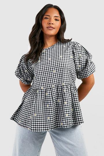 Plus Daisy Embroidered Gingham Smock Top black