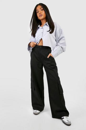 Petite Relaxed Fit Twill Cargo Wide Leg Trousers black