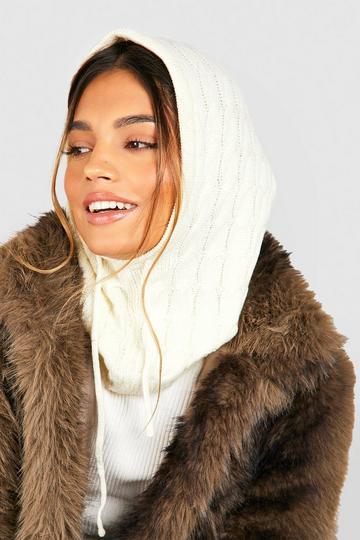 Cable Knit Hood Snood cream
