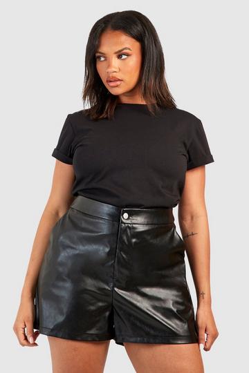 High Waist Coated Faux Leather Shorts  Leather shorts outfit, Short  outfits, High knee boots outfit