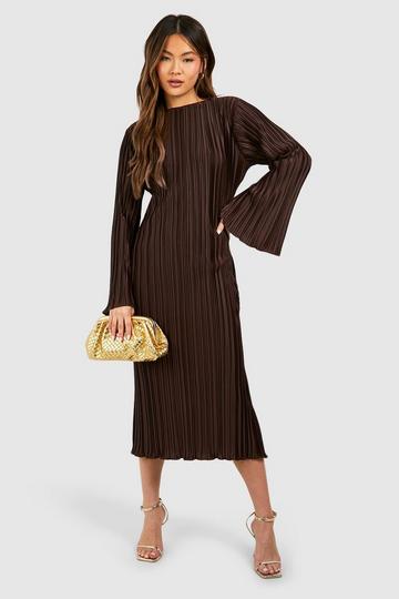 Chocolate Brown Wide Plisse Midaxi Dress