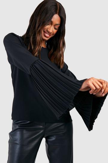 Woven Pleated Flared Cuff Blouse black