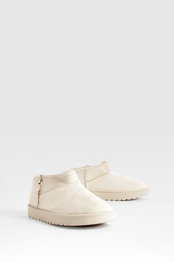 Zip Detail Cozy Boots cream