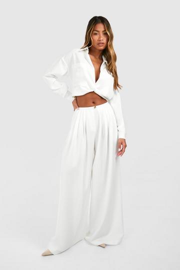 Linen Look Low Rise Extreme Wide Leg Pleated Trouser ivory