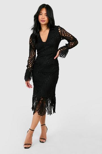 Petite Premium Lace Plunge Front Midaxi Dress black